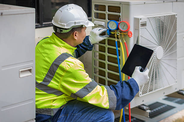Professional Hvac Installation technician working in Reno, OH